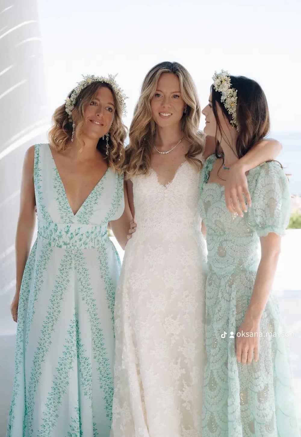 La sposa con le damigelle, a bordo